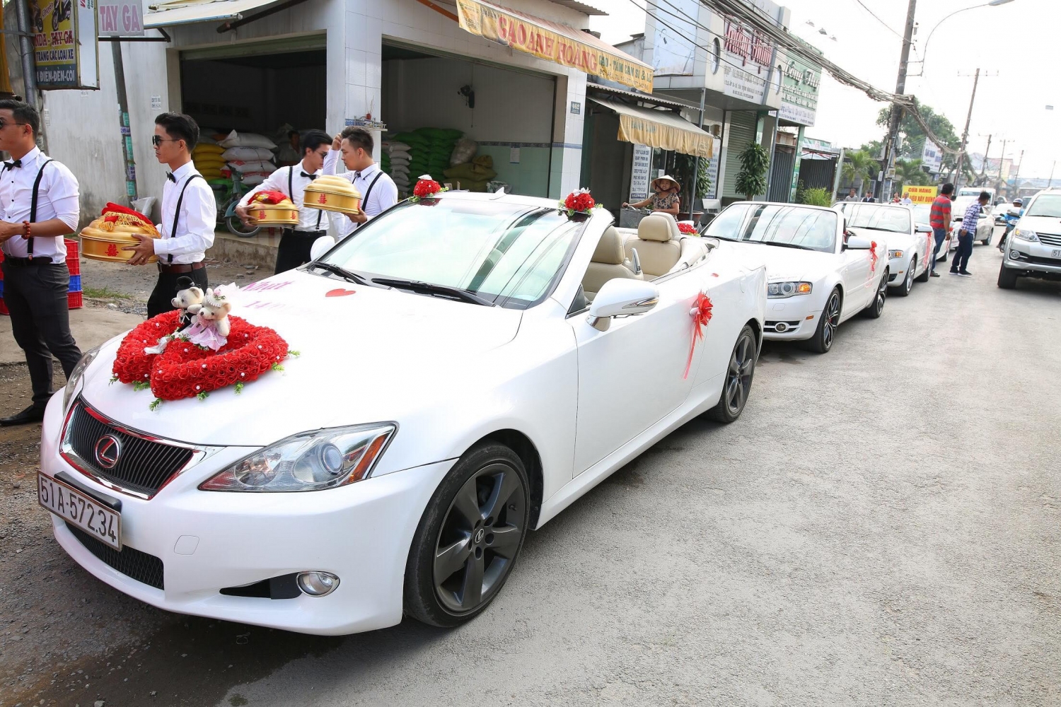 Xe hoa mui trần