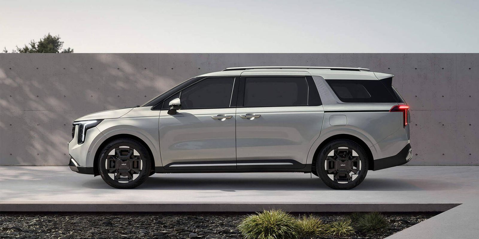 Thiết kế phần thân xe New KIA Carnival